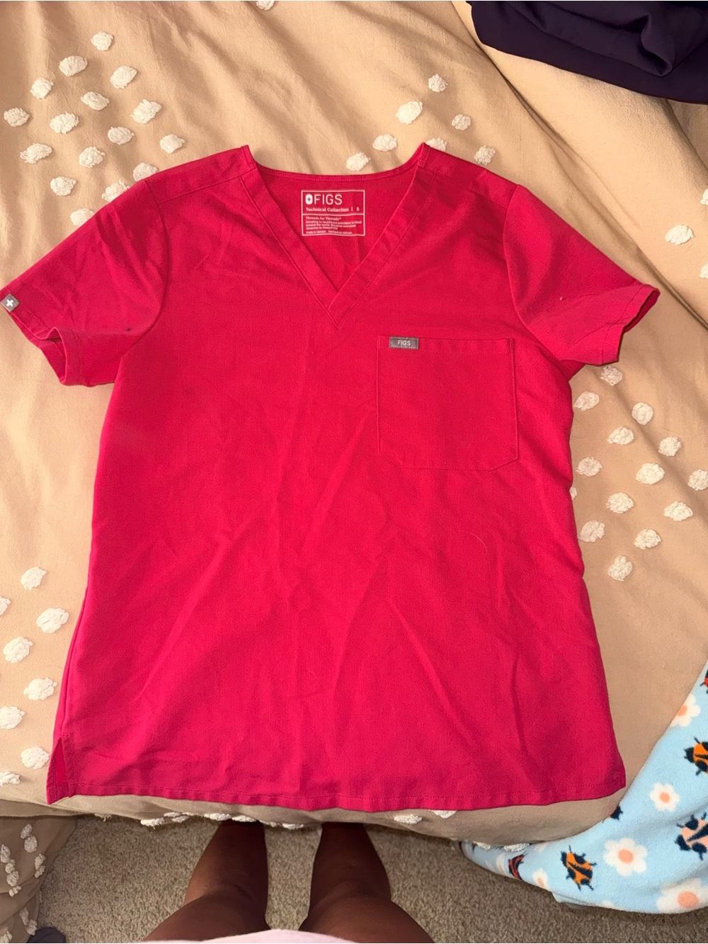 FIGS V-Neck Scrub Top - HOT PINK Small